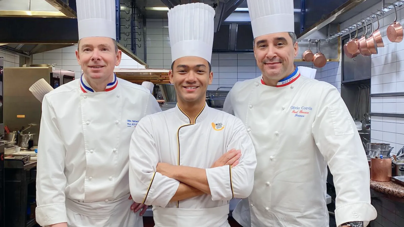 Siswa magang bersama chef berbintang Michelin di dapur profesional
